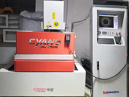 中走絲廠家資訊：中走絲線切割機床自動化、智能化及信息化